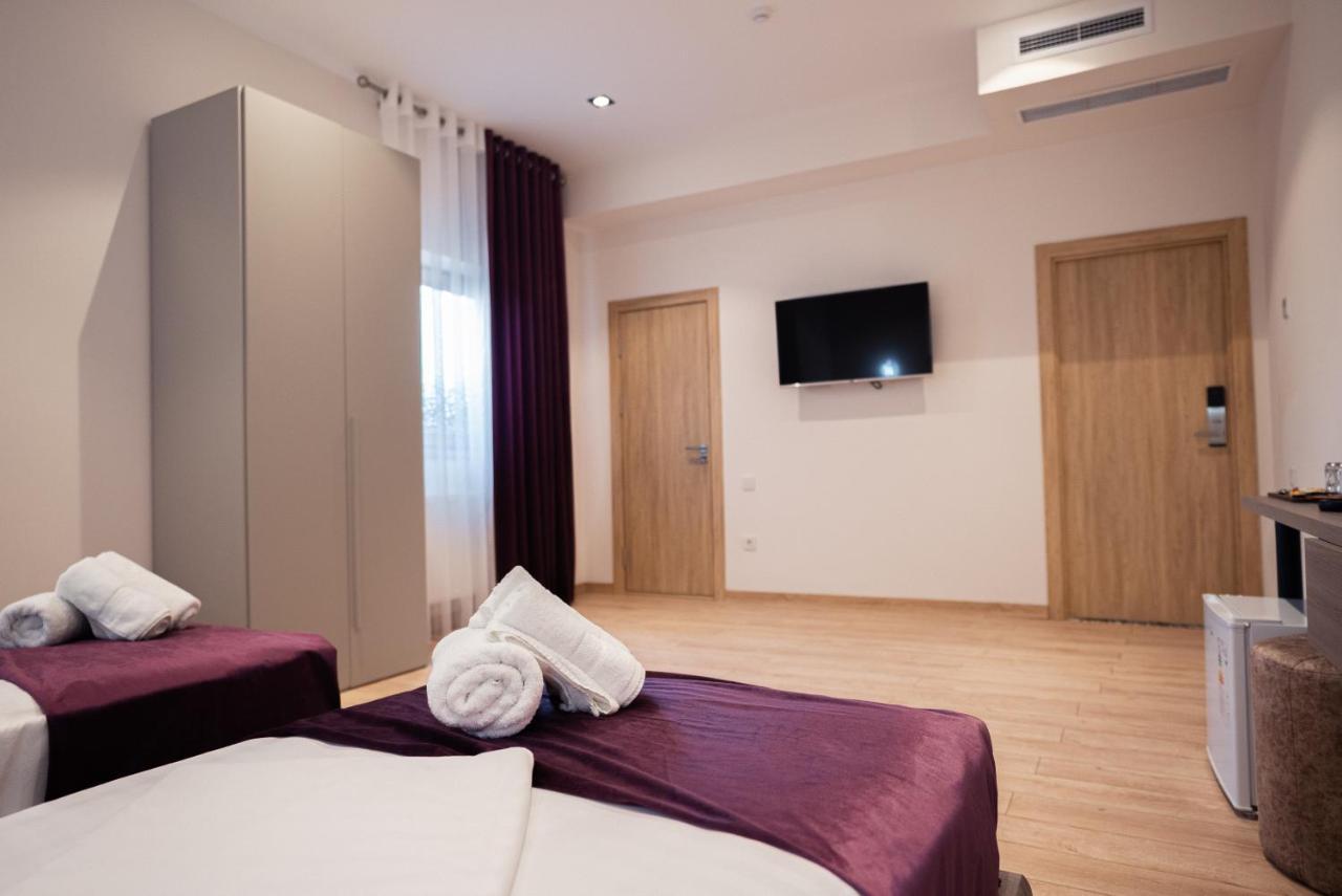 5 Wood Hotel & Spa Tasjkent Buitenkant foto